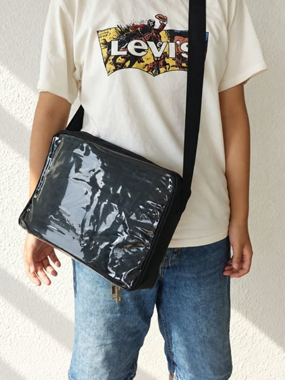 BLACK Anime Ita Bag Crossbody Kawaii Messenger Bag Y2K Pin Display ItaBags
